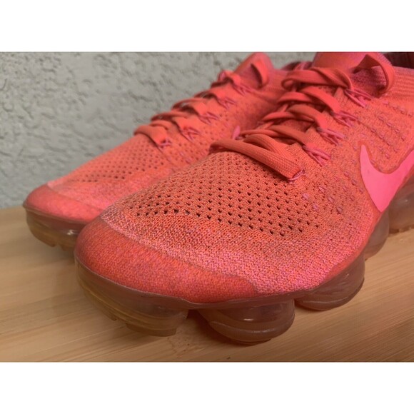 Nike VaporMax Hyper Punch/Pink Blast Size 7.5 - 849557-604 - Picture 4 of 7